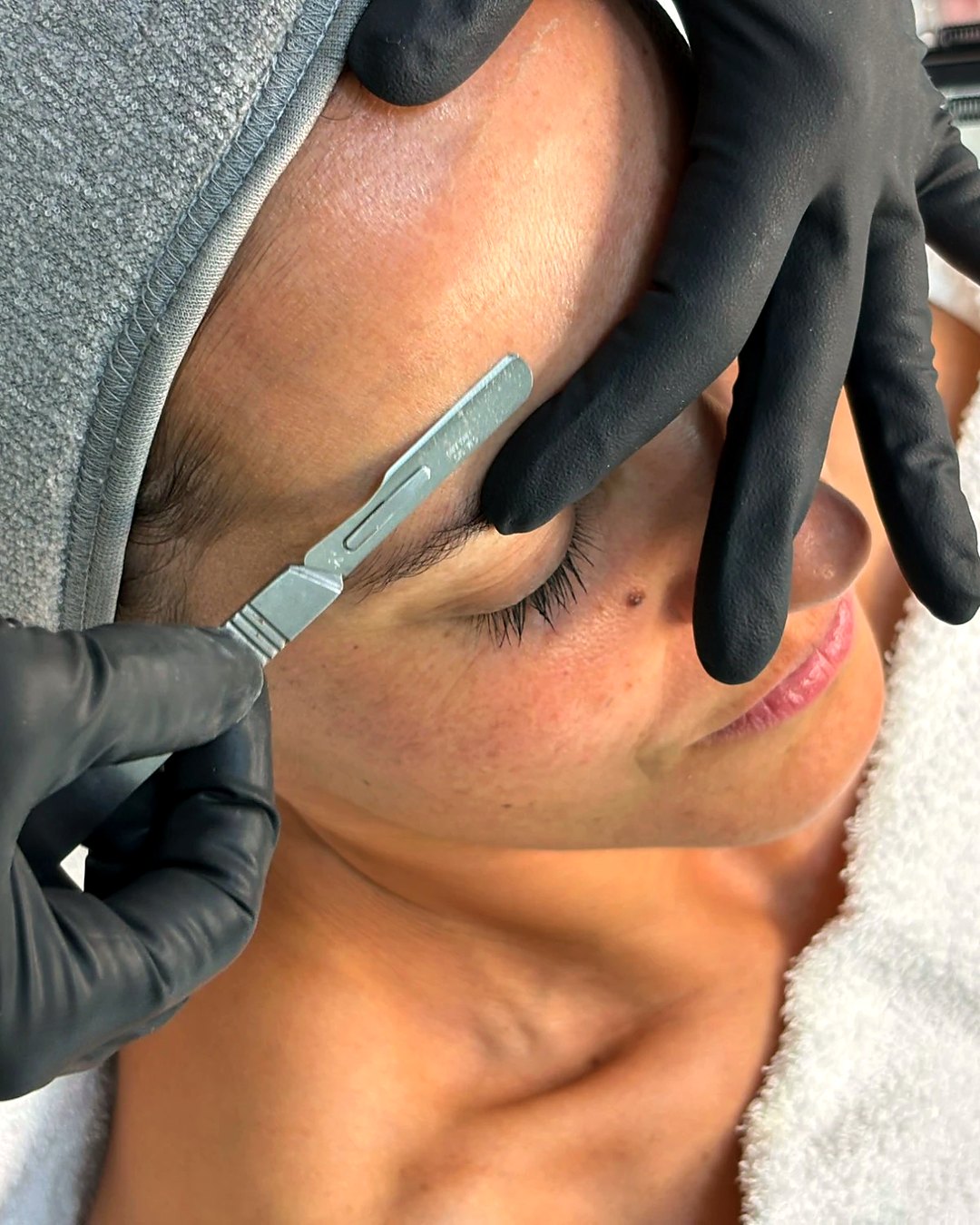 Cosmetología facial y cuidado de la piel